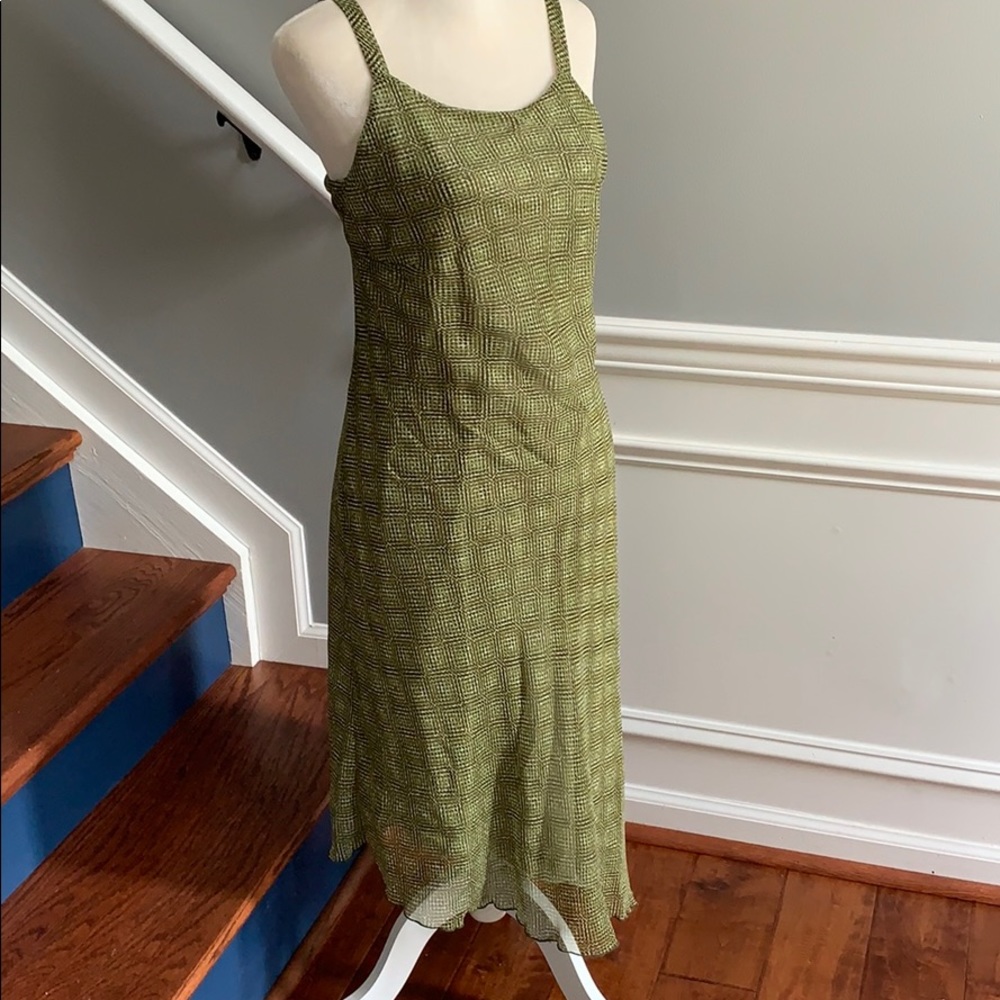 AGB olive green pattern dress